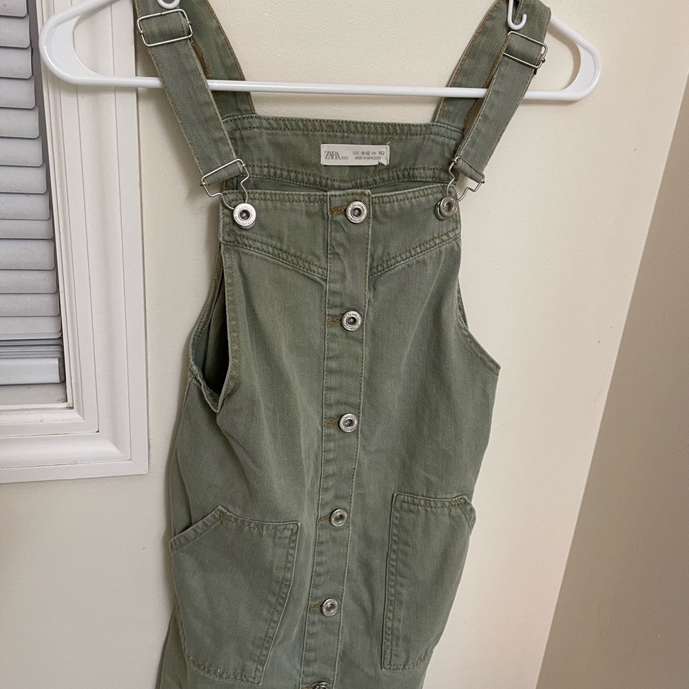 Zara Green Sleeveless Spaghetti Strap Casual Dress